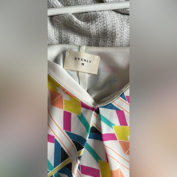 Everly shift dress medium - Picture 4 of 10